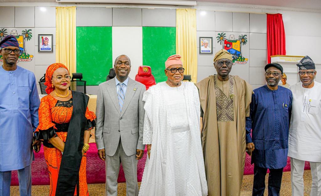 SANWO-OLU SWEARS IN IFELODUN LCDA CHAIRMAN 2 Sanwo-Olu Officially Swears In Ifelodun LCDA Chairman for Second Term