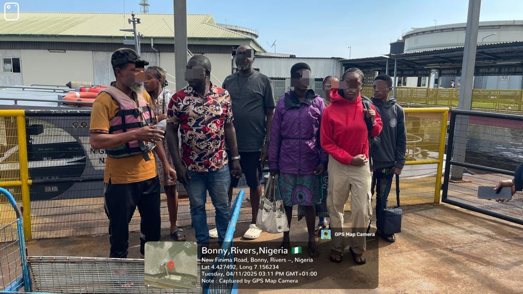 Nigerian Navy Rescues Passengers from Sinking Boat, Deactivates Multiple Illegal Refinery Sites 2 Nigerian Navy Rescues Passengers from Sinking Boat, Deactivates Multiple Illegal Refinery Sites