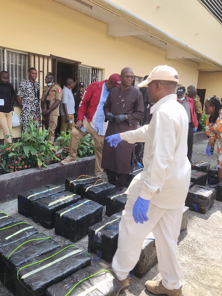 NDLEA Working With US-DEA, UK-NCA Over 1,000kg Cocaine Recovered at Lagos Port 4 NDLEA Working With US-DEA, UK-NCA Over 1,000kg Cocaine Recovered at Lagos Port