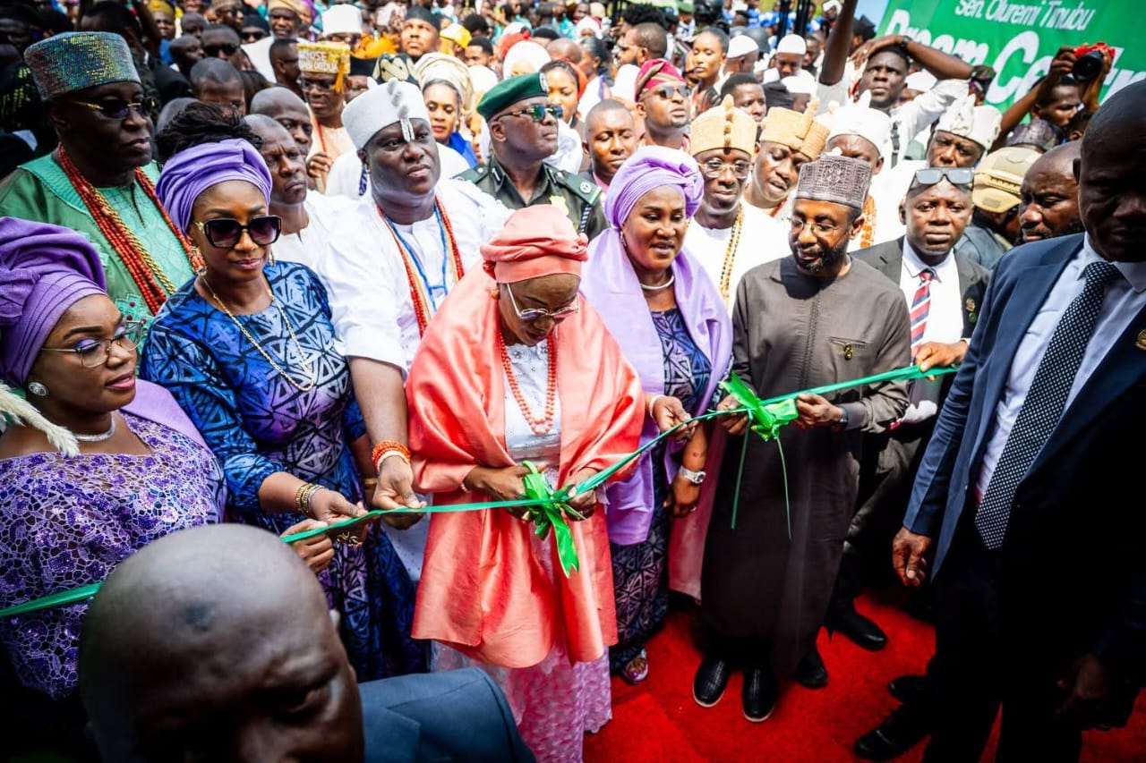 First Lady Commissions Oluremi Tinubu Dream Centre at OAU to Inspire Students 3 First Lady Oluremi Tinubu Commissions Dream Centre at OAU